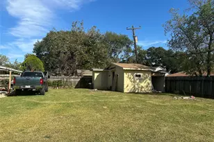 7118 Heron Dr, Houston, TX 77087 - Photo 17