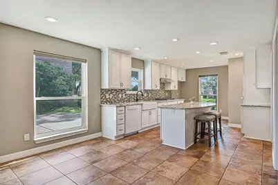 513 Meadow Bend Drive, Friendswood, TX 77546 - Photo 13