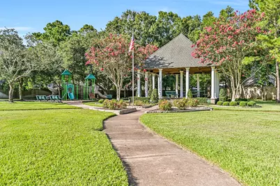 513 Meadow Bend Drive, Friendswood, TX 77546 - Photo 35