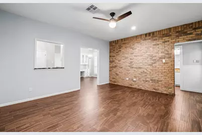 7 Elwood Hills Court, The Woodlands, TX 77381 - Photo 19