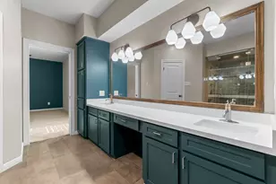 7 Elwood Hills Ct, The Woodlands, TX 77381 - Photo 31