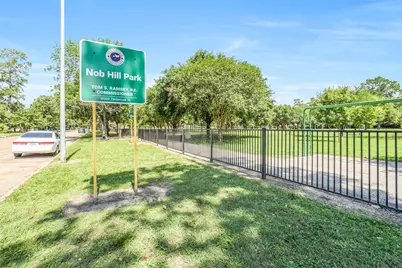 1655 Imperial Crown Drive, Houston, TX 77043 - Photo 27
