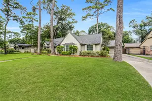 1655 Imperial Crown Dr, Houston, TX 77043 - Photo 3