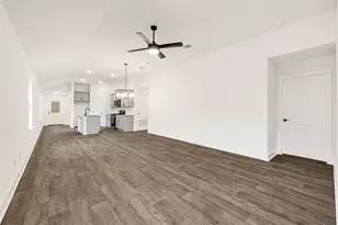 9348 Hard Rock Rd, Conroe, TX 77303 - Photo 5