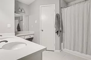 705 Meadowlark Ln, Baytown, TX 77521 - Photo 13