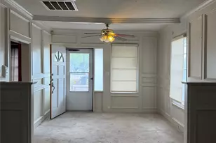 703 76th St, Houston, TX 77012 - Photo 5