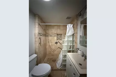 703 76th Street, Houston, TX 77012 - Photo 17