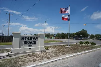 148 W Glen Oak Lane, Rockport, TX 78382 - Photo 7