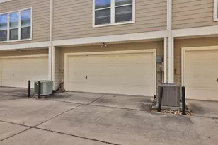 1728 Bevis St, Houston, TX 77008 - Photo 25