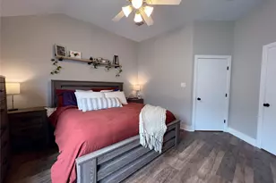 1728 Bevis St, Houston, TX 77008 - Photo 15