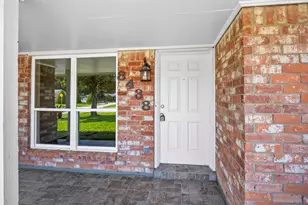 8438 Gallahad St, Houston, TX 77078 - Photo 7
