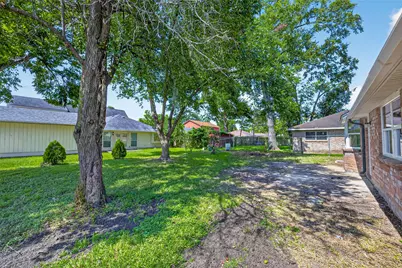 8438 Gallahad Street, Houston, TX 77078 - Photo 45