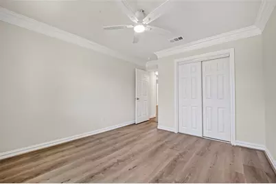 8438 Gallahad Street, Houston, TX 77078 - Photo 37