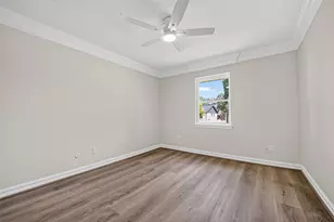 8438 Gallahad St, Houston, TX 77078 - Photo 35