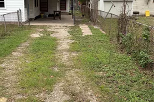 719 16th Ave N, Texas City, TX 77590 - Photo 11