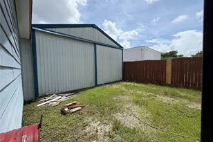 6009 Maple St, Houston, TX 77074 - Photo 15