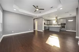813 Fortune St, Houston, TX 77088 - Photo 5