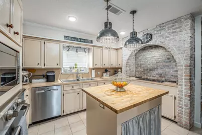 3008 N Pruett Street, Baytown, TX 77521 - Photo 15