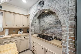 3008 N Pruett St, Baytown, TX 77521 - Photo 17