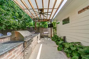 1722 Chippendale Rd, Houston, TX 77018 - Photo 35