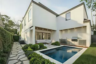 2217 Pelham Dr, Houston, TX 77019 - Photo 13