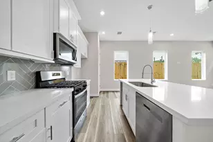 7514 Sandle St, Houston, TX 77088 - Photo 9