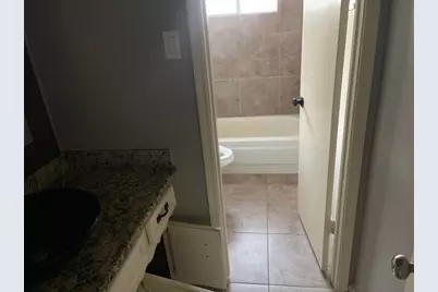 311 Edgeton Court, Houston, TX 77015 - Photo 9