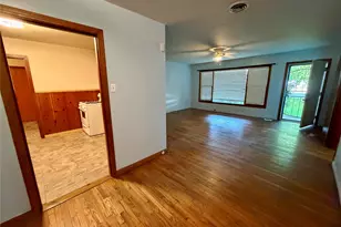 2013 6th St N, Texas City, TX 77590 - Photo 5