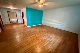 2013 6th St N, Texas City, TX 77590 - Photo 3