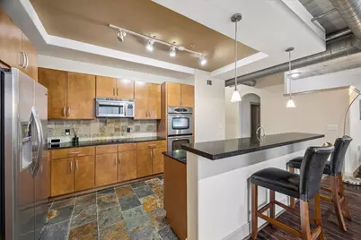 1901 Post Oak Boulevard #303, Houston, TX 77056 - Photo 9