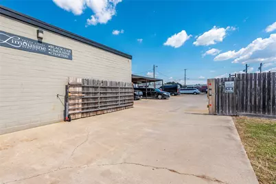 1510 N Ben Jordan Street, Victoria, TX 77901 - Photo 21