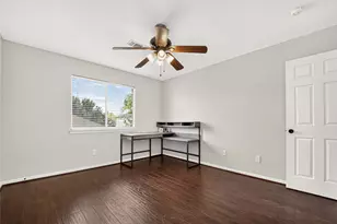 9710 Berkshire Trce, Pearland, TX 77584 - Photo 23