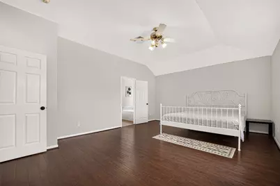9710 Berkshire Trace, Pearland, TX 77584 - Photo 19