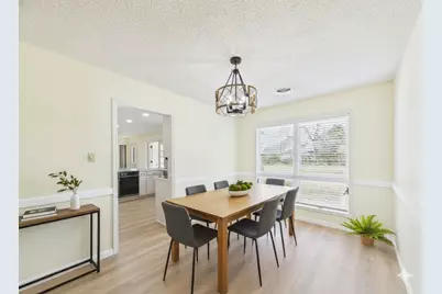 205 Narcissus Street, Lake Jackson, TX 77566 - Photo 3