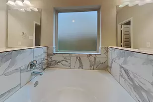 227 Murrieta Ln, Rosharon, TX 77583 - Photo 9