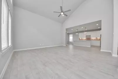 11811 Royal Willow Lane, Houston, TX 77066 - Photo 17