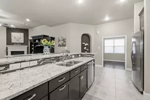 11 Whispering Thicket Pl, The Woodlands, TX 77375 - Photo 17