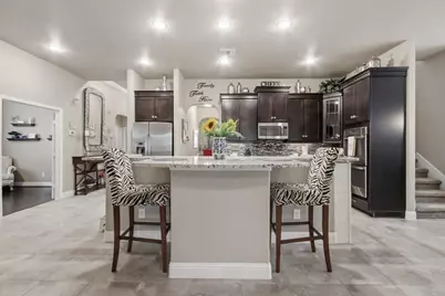 11 Whispering Thicket Place, The Woodlands, TX 77375 - Photo 13