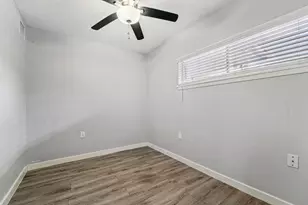 2807 Beauchamp St, Houston, TX 77009 - Photo 9