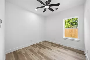 8531 Rinn St, Houston, TX 77078 - Photo 15