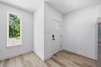 8531 Rinn Street #B, Houston, TX 77078 - Photo 11