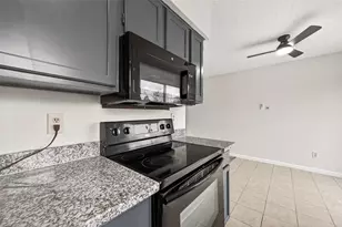 7523 La Pl Dr, Houston, TX 77083 - Photo 17