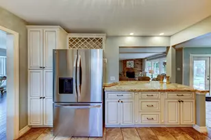 5109 Oak Ct, Dickinson, TX 77539 - Photo 17