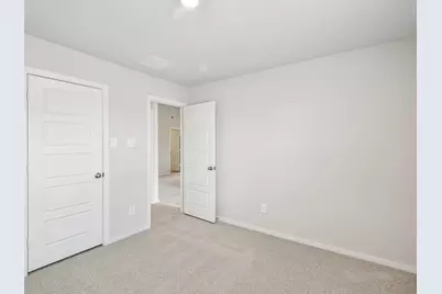 5225 Redbud Valley Drive, Pearland, TX 77584 - Photo 3
