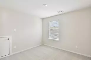 5225 Redbud Vly Dr, Pearland, TX 77584 - Photo 5