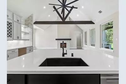 413 S Garrett Circle, Bellville, TX 77418 - Photo 15