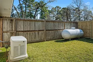 2102 Candy St, Pinehurst, TX 77362 - Photo 49