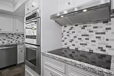 2102 Candy Street, Pinehurst, TX 77362 - Photo 15