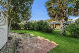 16530 Lewis Scott Rd, Jamaica Beach, TX 77554 - Photo 21