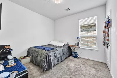 12818 Mossy Knoll Drive, Houston, TX 77044 - Photo 19